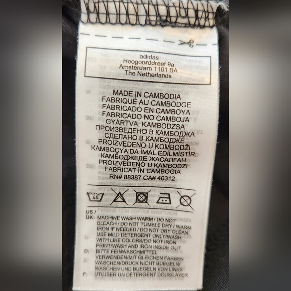 Adidas Tee Size M - Picture 10 of 11